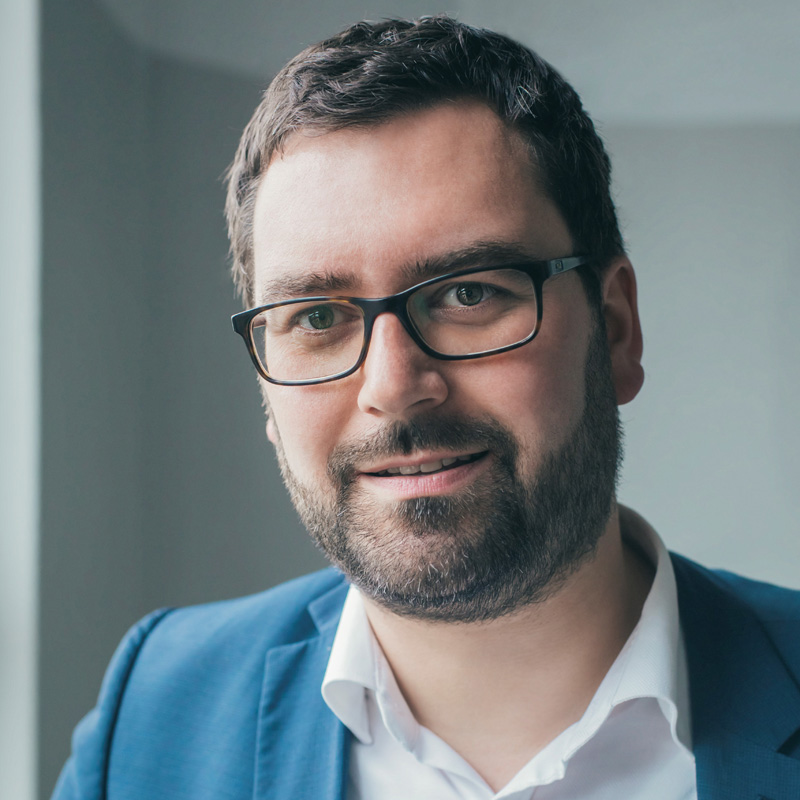  Sebastian Askar